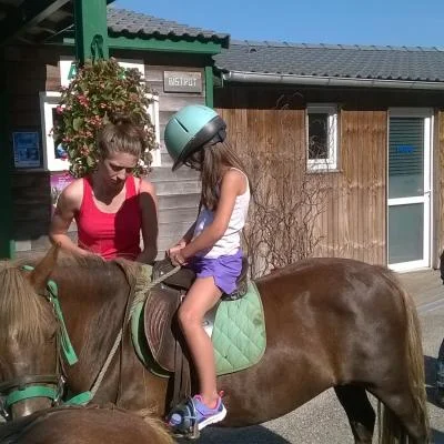 Les animaux au Hameau des Lacs : un séjour en pleine nature